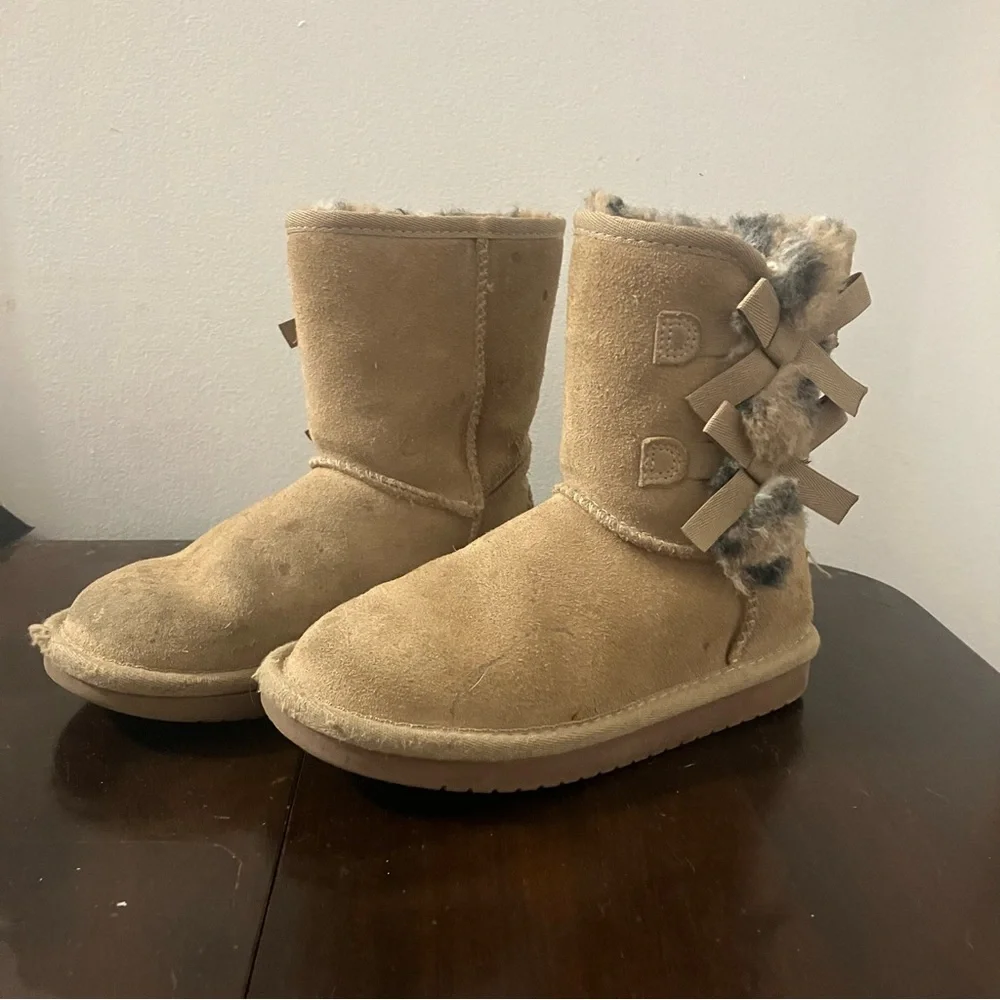 Koolaburra by Ugg Girl's Boots with Side Bows Size 13